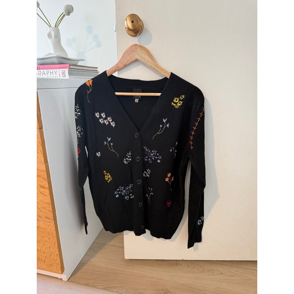 Aaeda‎ Embroidered Floral Cardigan 🌼